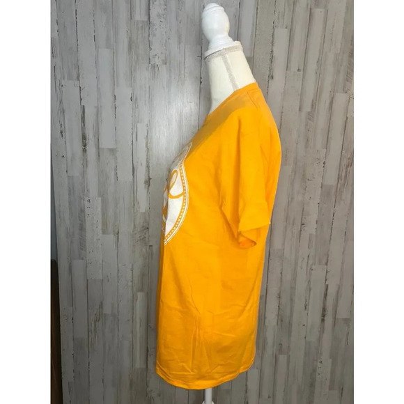 NWT It's a Girl Thing Football Graphic Tee Orange Women's Medium Short‎ Sleeve - Picture 4 of 5